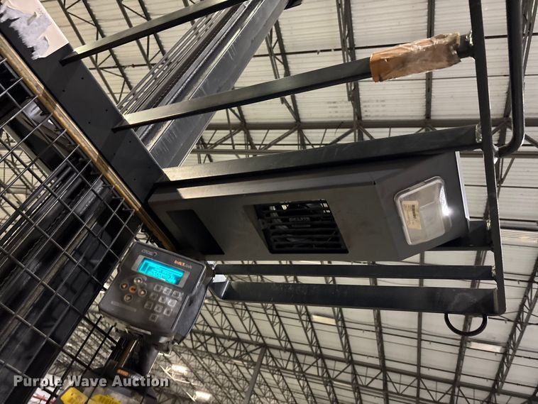 image for item EU4527 2018 Crown SP4050-30 order picker