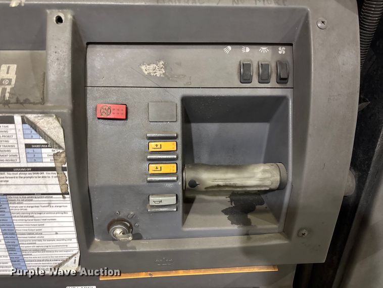 image for item EU4527 2018 Crown SP4050-30 order picker