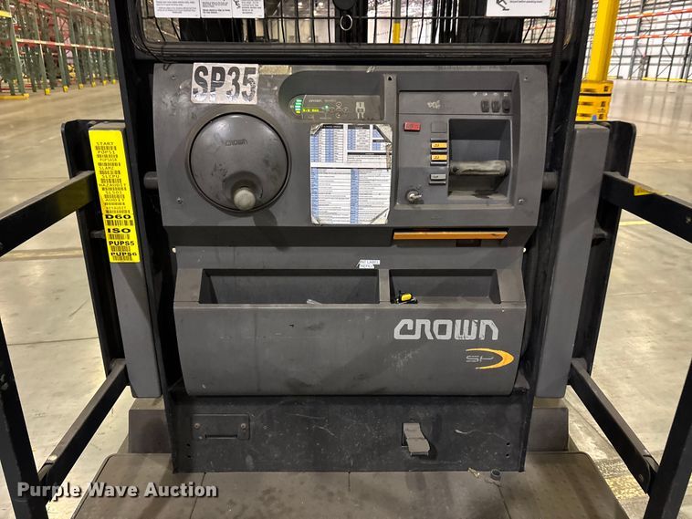 image for item EU4527 2018 Crown SP4050-30 order picker