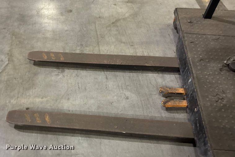 image for item EU4527 2018 Crown SP4050-30 order picker