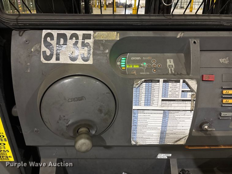 image for item EU4527 2018 Crown SP4050-30 order picker