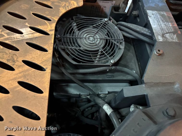 image for item EU4527 2018 Crown SP4050-30 order picker