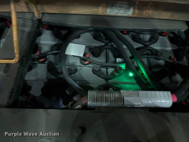 image for item EU4527 2018 Crown SP4050-30 order picker