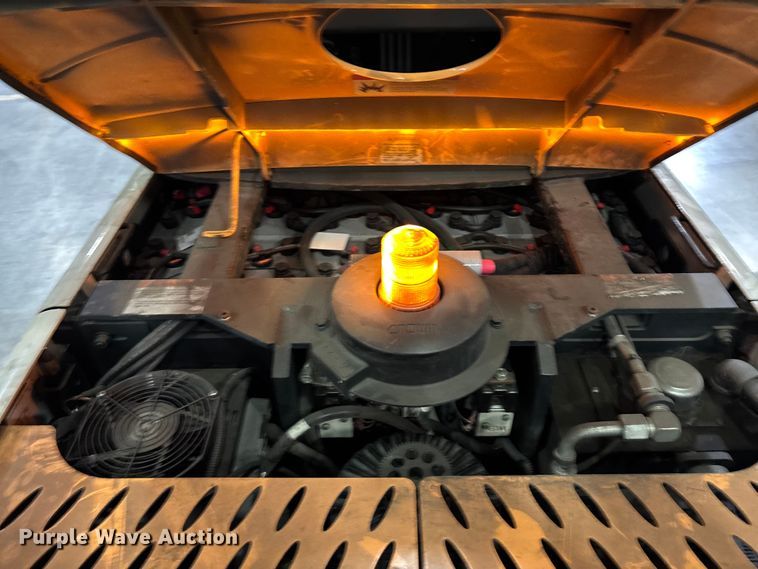 image for item EU4527 2018 Crown SP4050-30 order picker