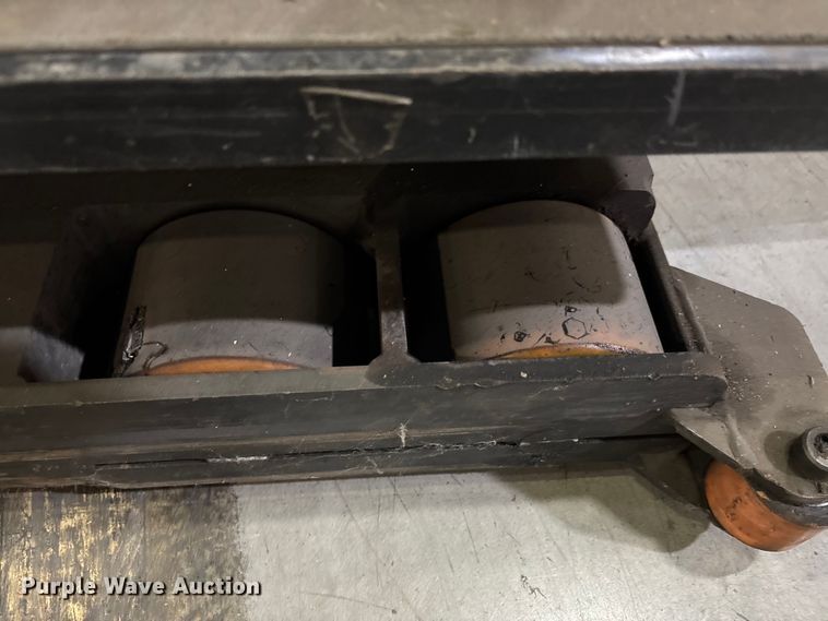 image for item EU4527 2018 Crown SP4050-30 order picker