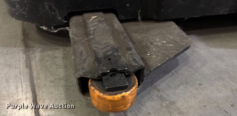 image for item EU4527 2018 Crown SP4050-30 order picker