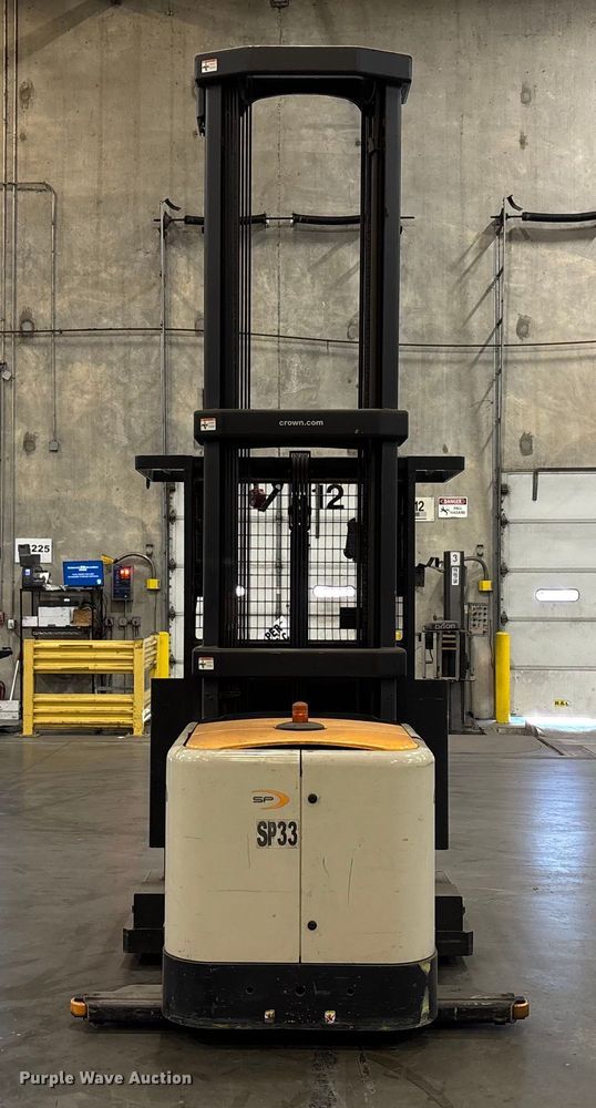 image for item EU4528 2018 Crown SP4050-30 order picker