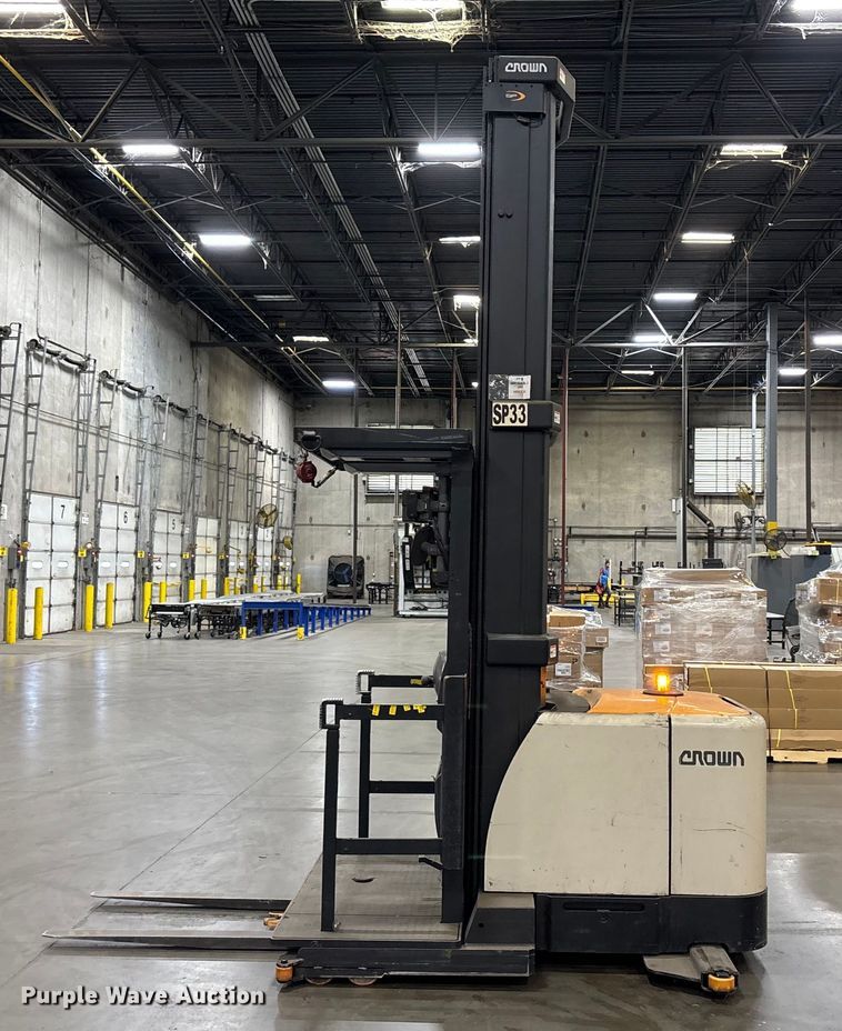 image for item EU4528 2018 Crown SP4050-30 order picker