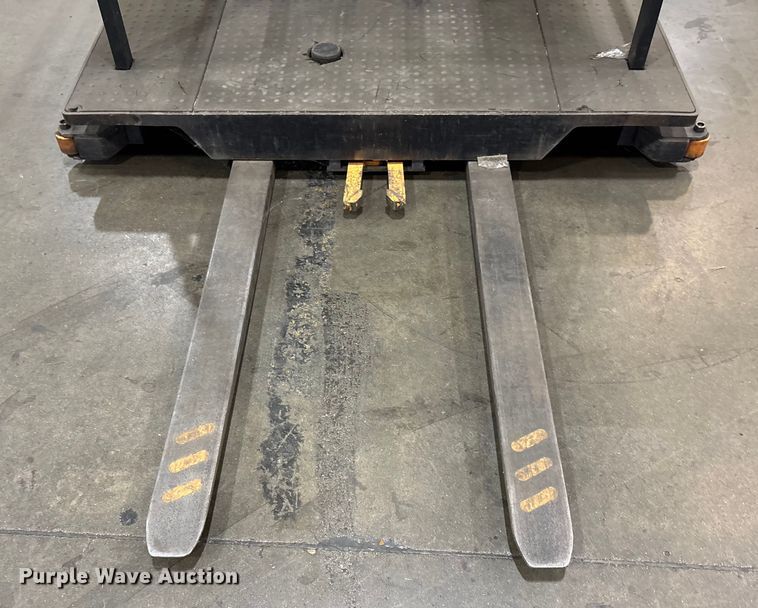 image for item EU4528 2018 Crown SP4050-30 order picker