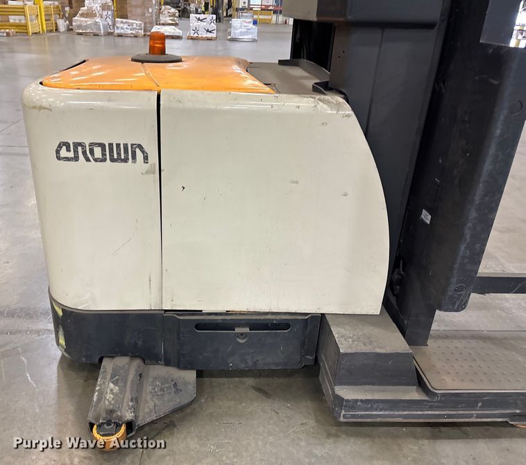 image for item EU4528 2018 Crown SP4050-30 order picker