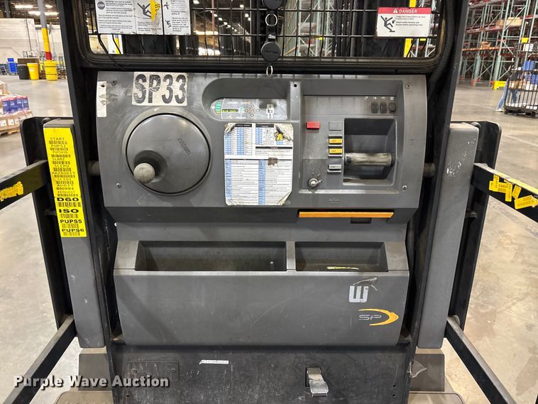 image for item EU4528 2018 Crown SP4050-30 order picker