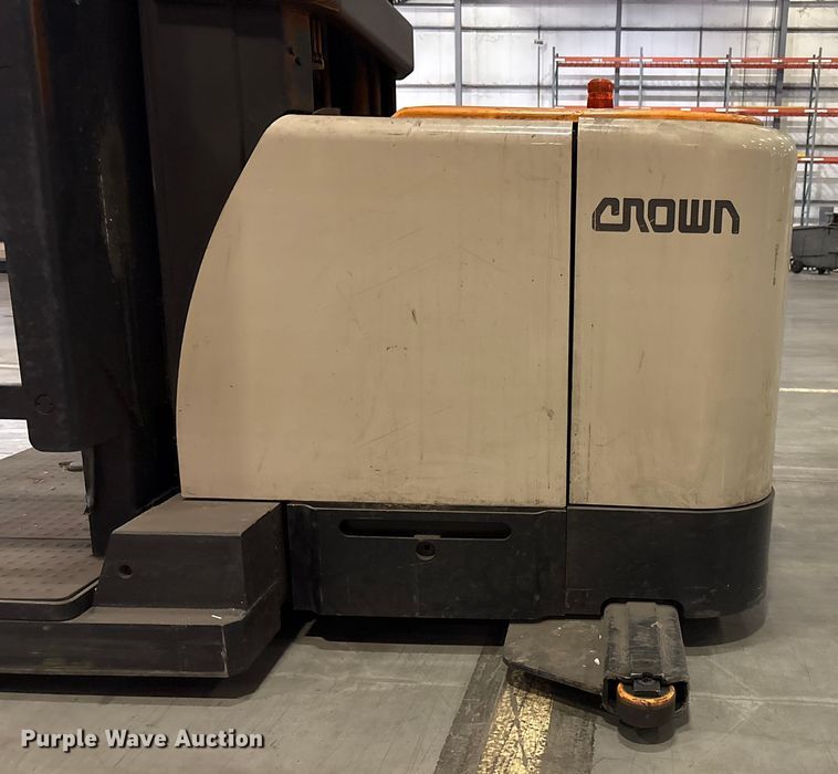 image for item EU4529 2018 Crown SP4050-30 order picker