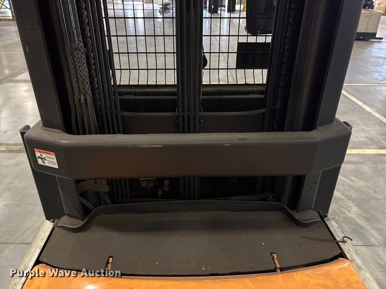 image for item EU4529 2018 Crown SP4050-30 order picker