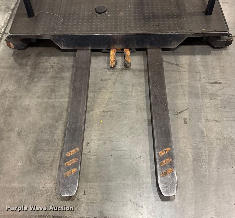 image for item EU4529 2018 Crown SP4050-30 order picker