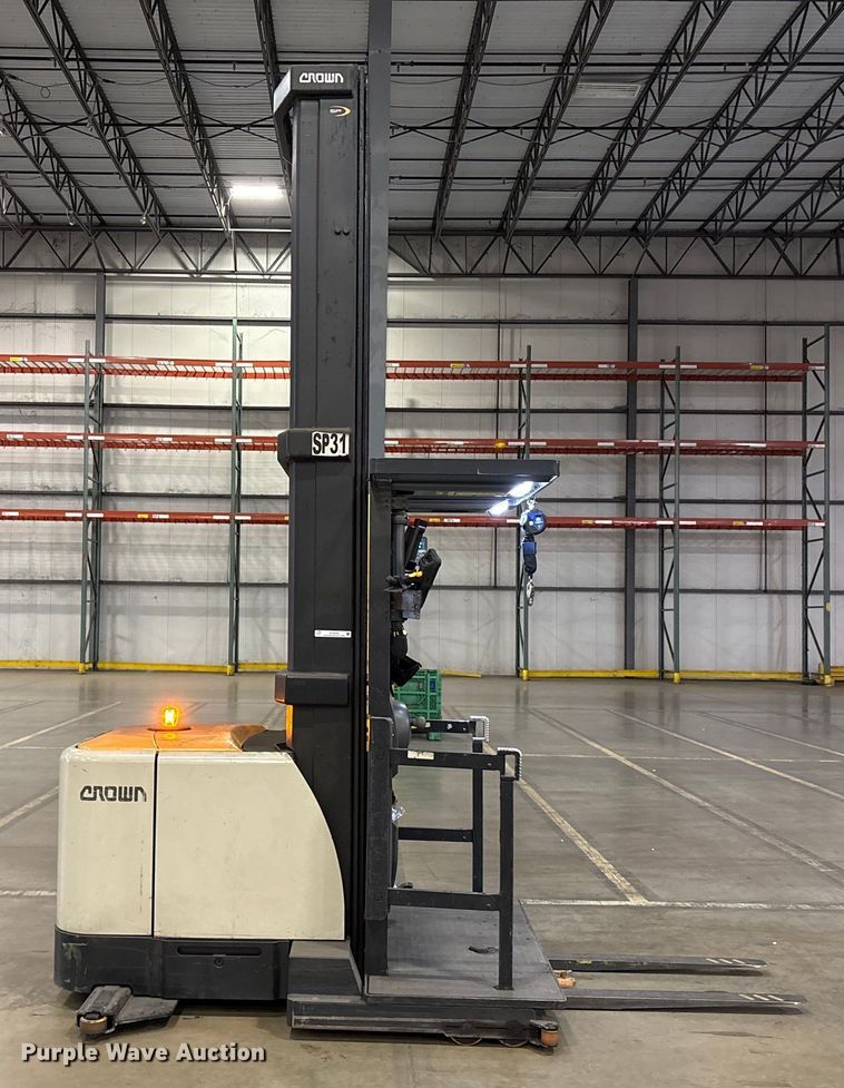 image for item EU4530 2018 Crown SP4050-30 order picker