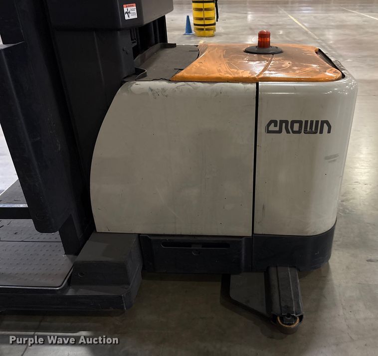 image for item EU4530 2018 Crown SP4050-30 order picker