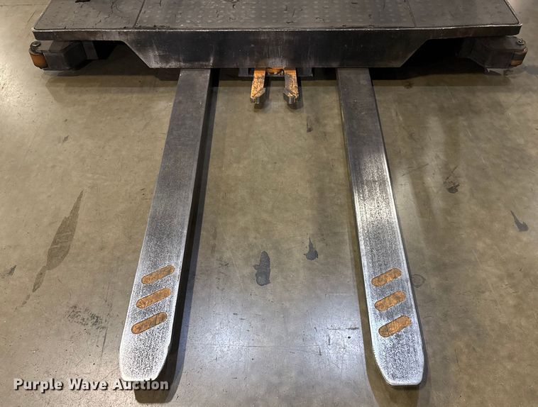 image for item EU4530 2018 Crown SP4050-30 order picker