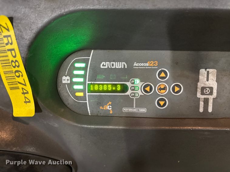 image for item EU4531 2018 Crown SP4050-30 order picker