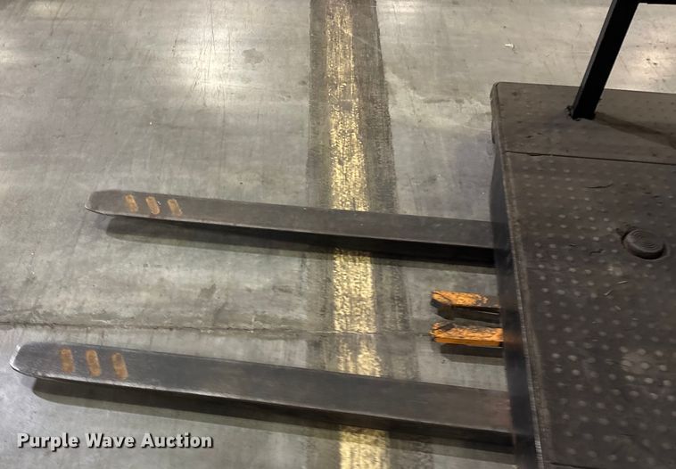 image for item EU4531 2018 Crown SP4050-30 order picker