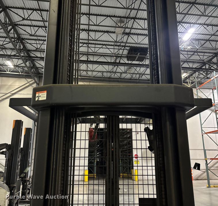 image for item EU4531 2018 Crown SP4050-30 order picker