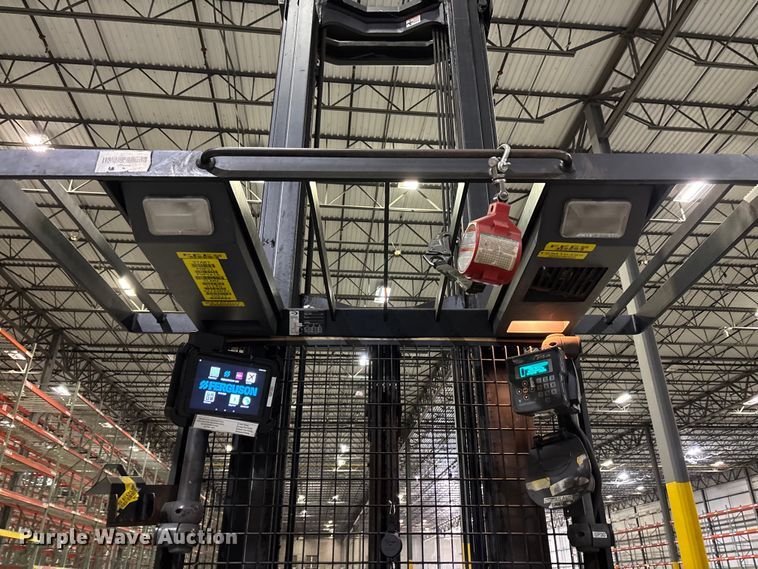 image for item EU4531 2018 Crown SP4050-30 order picker