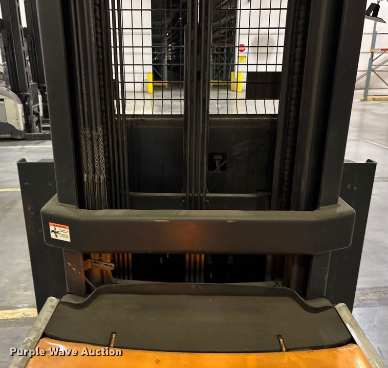 image for item EU4531 2018 Crown SP4050-30 order picker