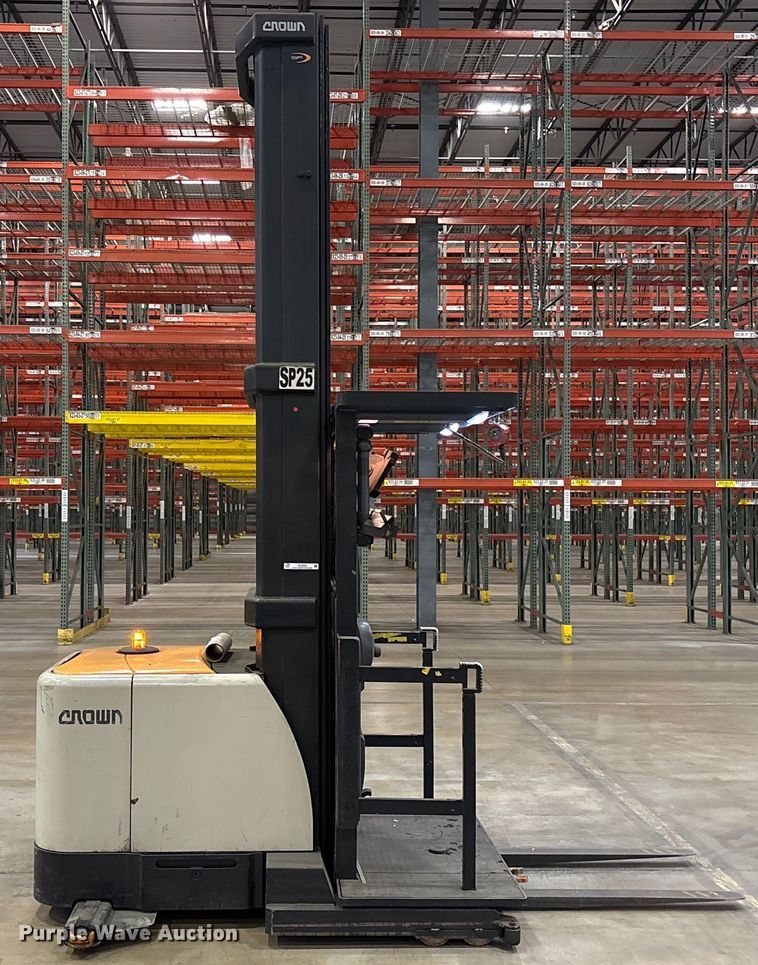 image for item EU4532 2018 Crown SP4050-30  order picker