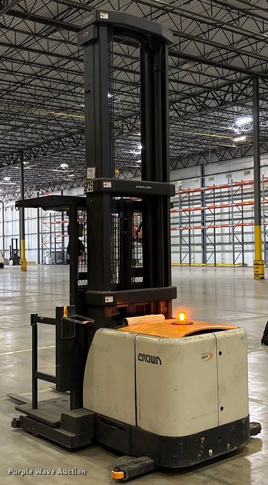 image for item EU4532 2018 Crown SP4050-30  order picker