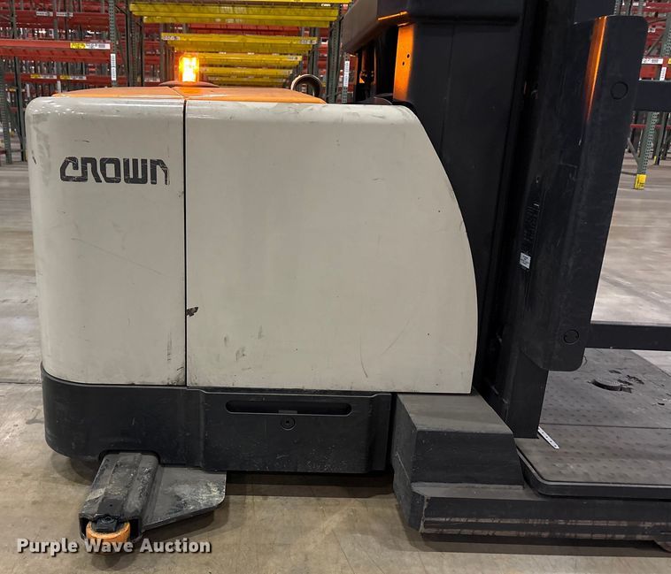 image for item EU4532 2018 Crown SP4050-30  order picker