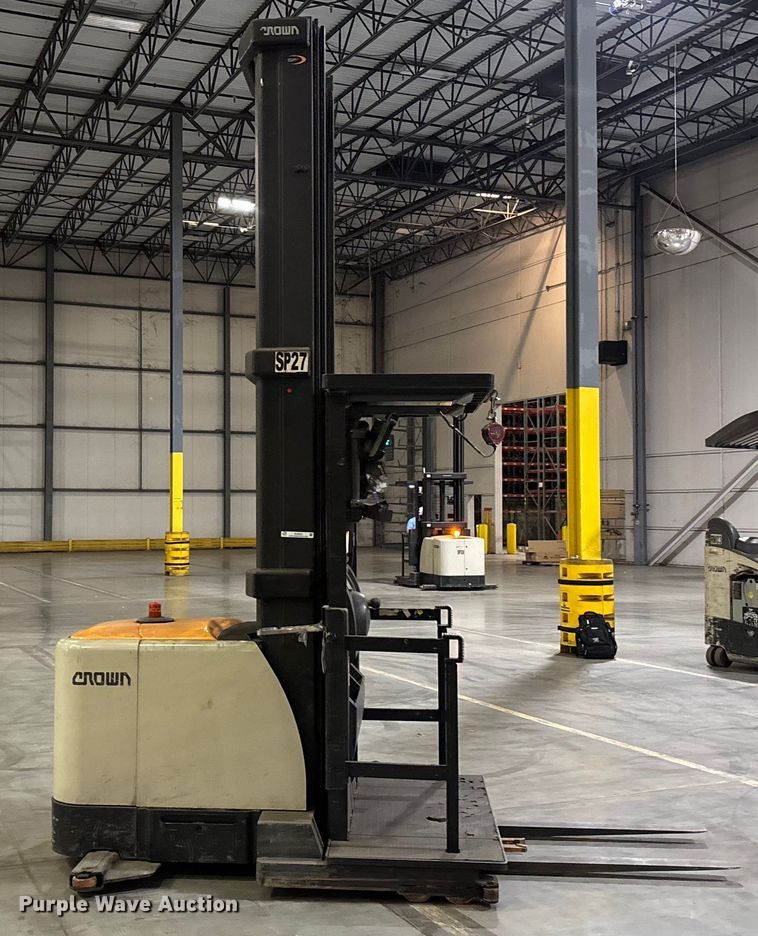 image for item EU4534 2018 Crown SP4050-30 order picker