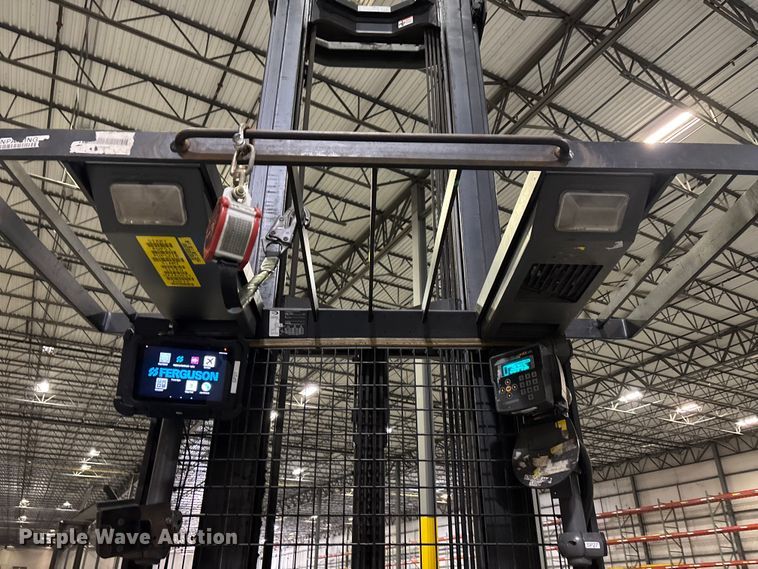 image for item EU4534 2018 Crown SP4050-30 order picker