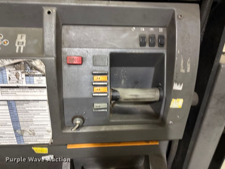 image for item EU4534 2018 Crown SP4050-30 order picker