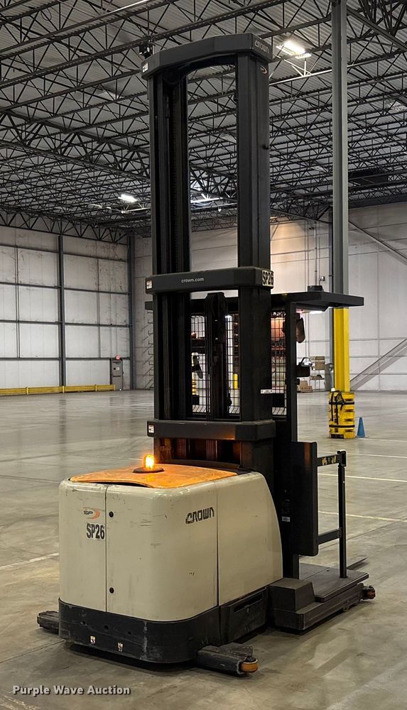 image for item EU4535 2018 Crown SP4050-30 order picker