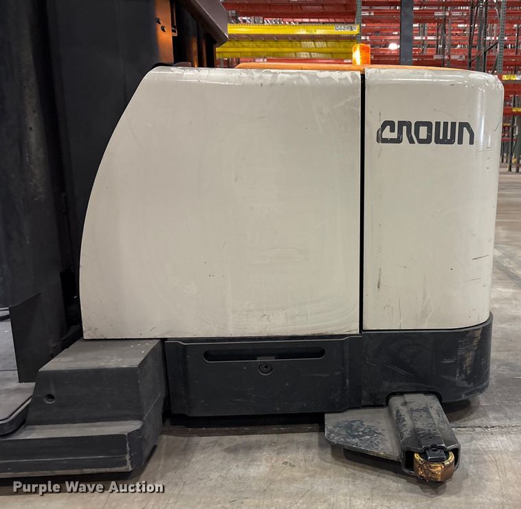 image for item EU4535 2018 Crown SP4050-30 order picker