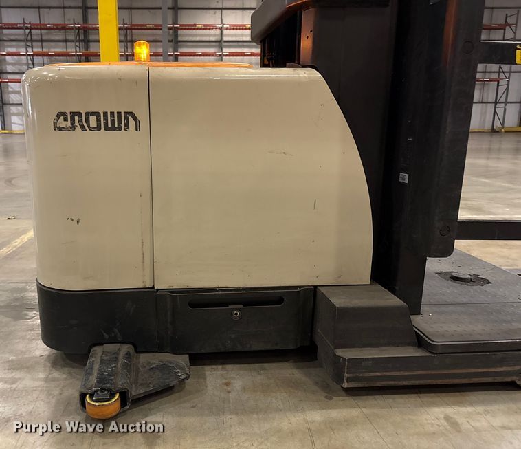 image for item EU4535 2018 Crown SP4050-30 order picker