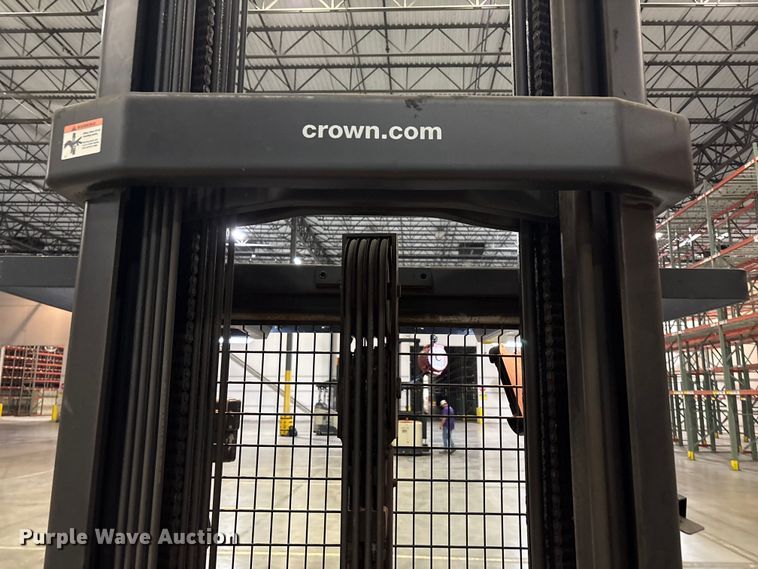 image for item EU4535 2018 Crown SP4050-30 order picker