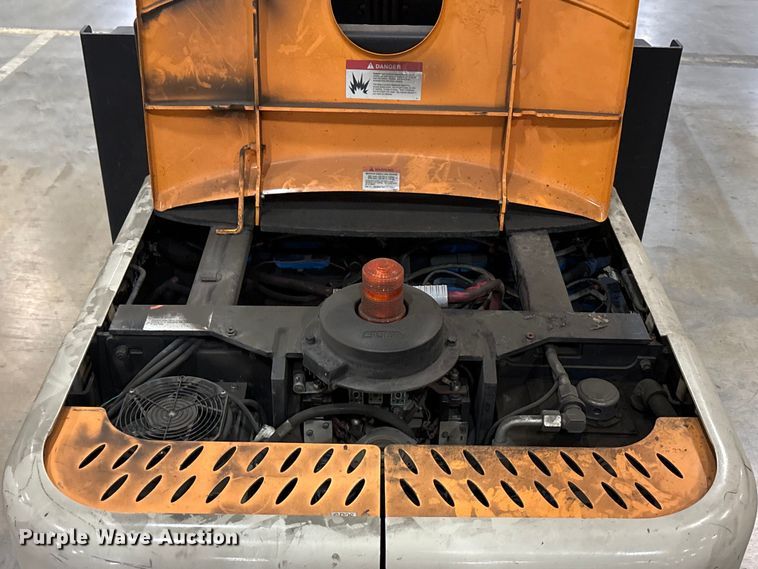 image for item EU4535 2018 Crown SP4050-30 order picker