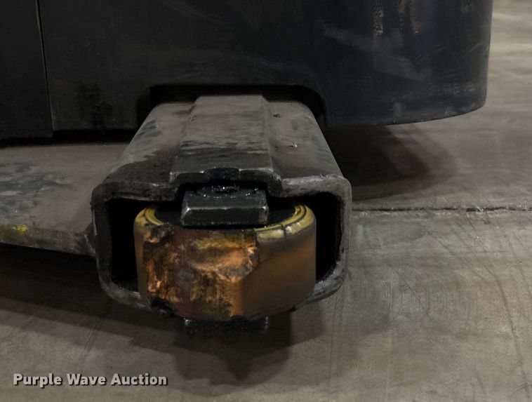 image for item EU4535 2018 Crown SP4050-30 order picker