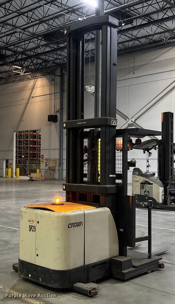 image for item EU4536 2018 Crown SP4050-30 order picker