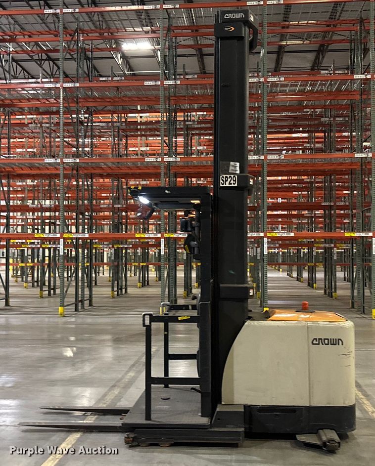 image for item EU4536 2018 Crown SP4050-30 order picker