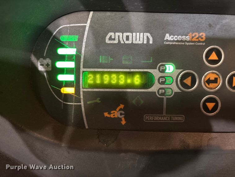 image for item EU4536 2018 Crown SP4050-30 order picker