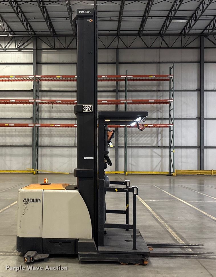 image for item EU4537 2018 Crown SP4050-30 order picker