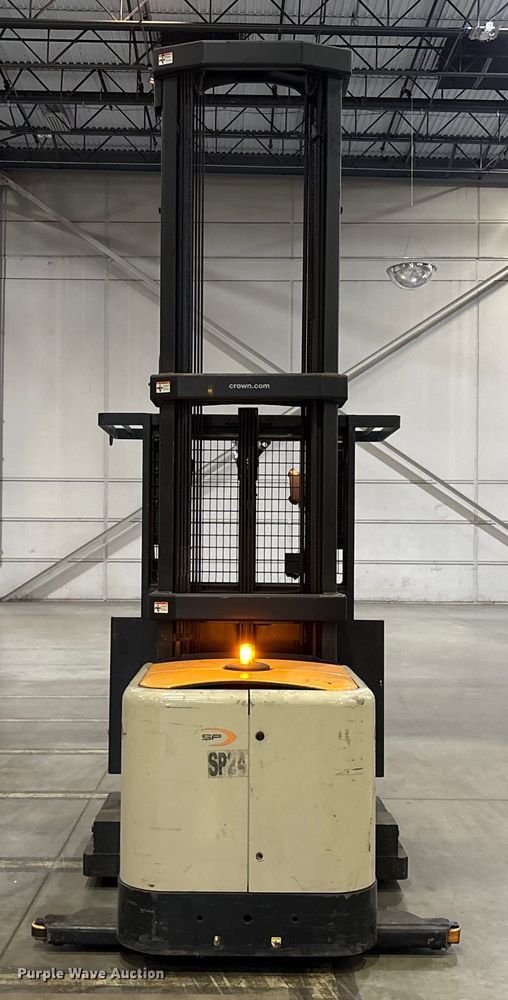 image for item EU4537 2018 Crown SP4050-30 order picker