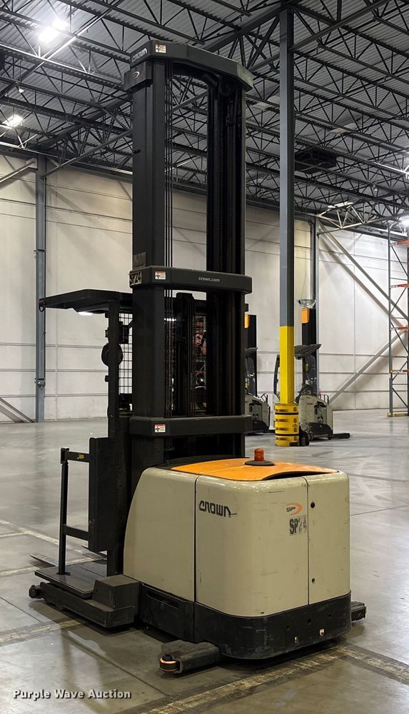 image for item EU4537 2018 Crown SP4050-30 order picker