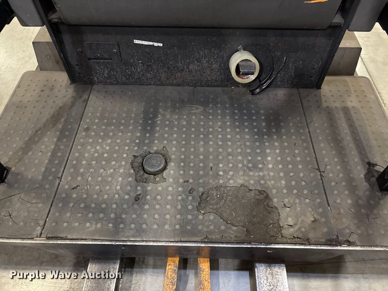 image for item EU4537 2018 Crown SP4050-30 order picker