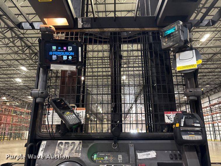 image for item EU4537 2018 Crown SP4050-30 order picker