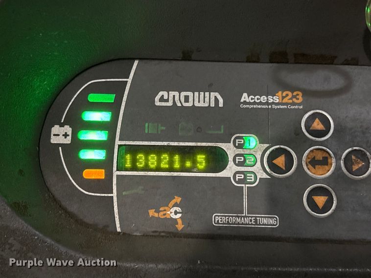 image for item EU4537 2018 Crown SP4050-30 order picker