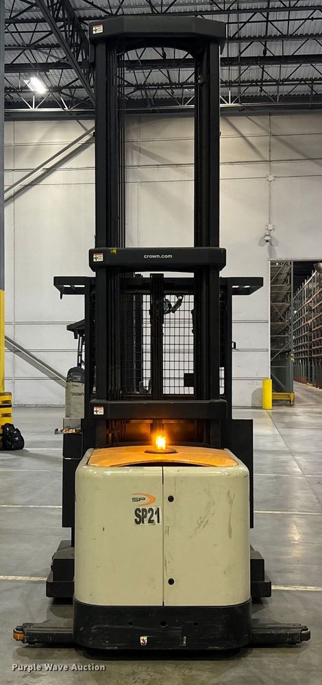 image for item EU4538 2018 Crown SP4050-30 order picker