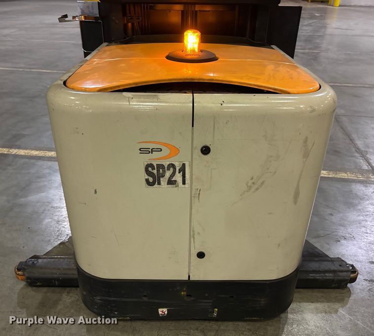 image for item EU4538 2018 Crown SP4050-30 order picker