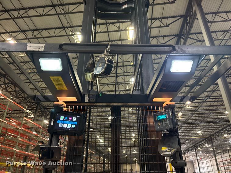 image for item EU4538 2018 Crown SP4050-30 order picker